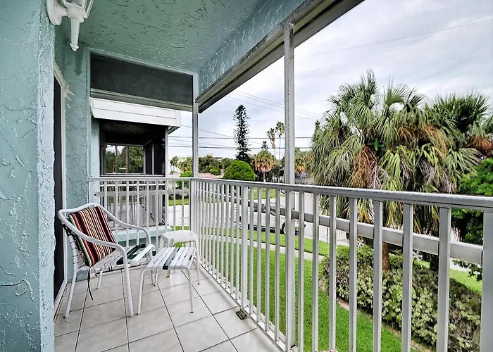 Apartment Gone Beaching 202 Clearwater Beach