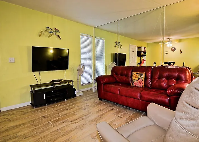 Gone Beaching 202 Apartment Clearwater Beach